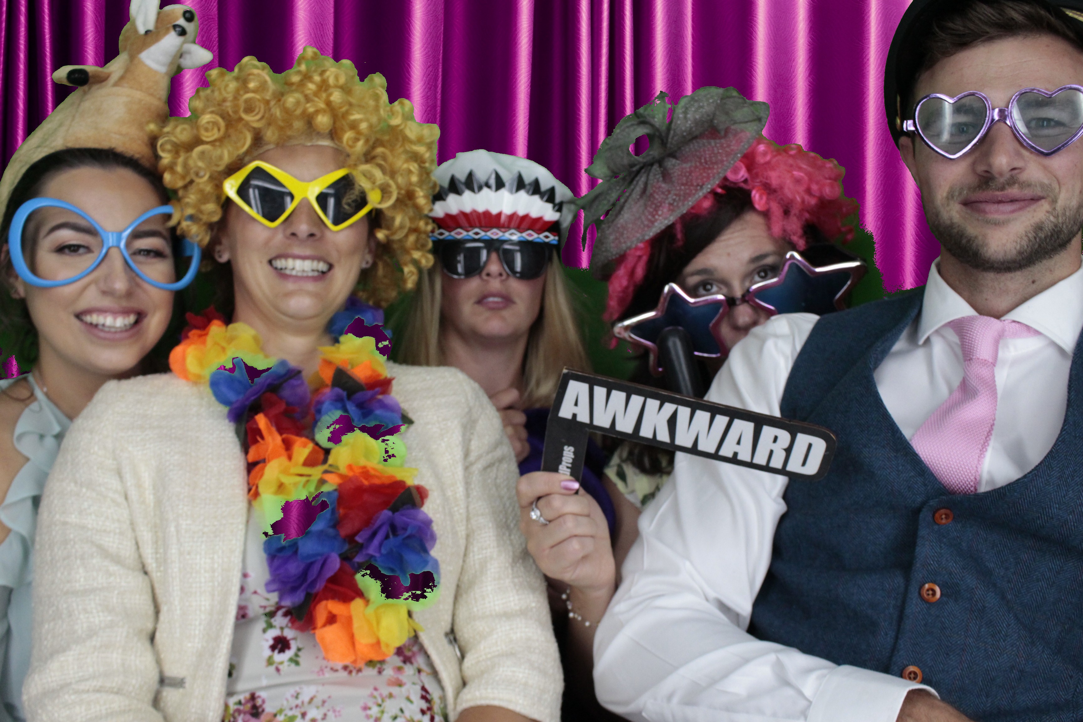 Mr & Mrs Bowles | View more photos from the event at gallery.myphotoboothexperience.co.uk/u/MyPhotoBoothExperienceLtd/Mr-Mrs-Bowles